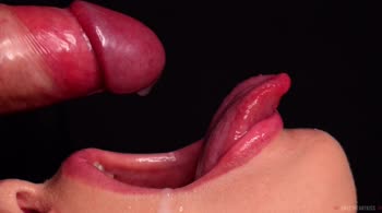 SweetheartKiss's Mind-Blowing Close-Up Blowjob Frenzy