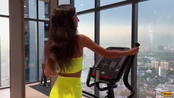 Katty West's Fit Gym Session Ends in Cum Drenched Facial