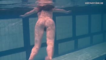 Ivetta's Hairy Russian Delight Underwater