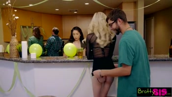 Lucky Brothers First Threeway With Slutty Step Sisters S4:E8