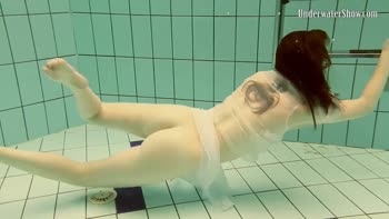 Russian Babes Take the Plunge in an Underwater Seduction