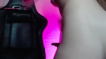 Karoline_12's Sultry Dildo Delight: Fantasizing Her Doctor