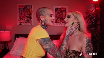 Titi Ramone Teaches Scarlett Synn A Sizzling Girl-On-Girl Lesson