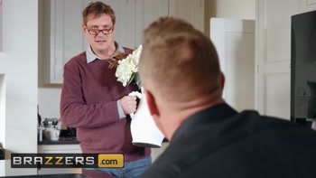 Jai James Sells Seduction to Luke Hardy in a House Tour to Remember