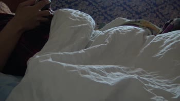 Stepmomsusan's Persian Heat: A Hot Cumshot for Her Steppson