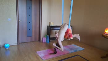 GrustinaNectaria - Nectaria's Enchanting Nude Yoga Session