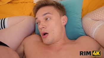 RIM4K. Hot girlfriends know how to use their little tongue