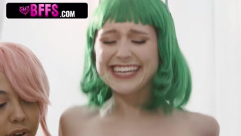 Bianca Bangs, Khloe Kingsley & Laney Grey's Sizzling Team Skeet Cosplay