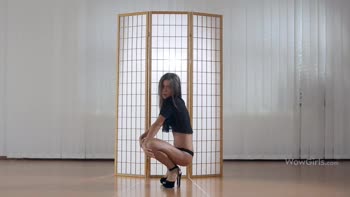 Lily Chey's Sultry Russian Solo Dance
