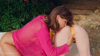 Ellie Luna & Sofilie Explore Each Other's Passions
