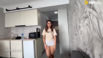 Wettpolly's Turkish Treat: Young Babe's Amateur POV Ride