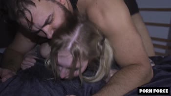 Mimi Cica's Fountain of Squirting Delights in a 3-Way Threesome