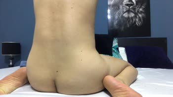 MadisonMiullers Dances for Herself, Thinks of Her Boss