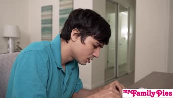 Stepbro Proves His Mini Cock Can Fill Xxlayna Marie With Huge Creampie Cum Load