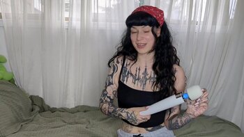 Saydee Slim's Goth Orgasm: New Vibes, Real Cum