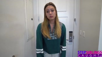 "I don't want anyone knowing Im wacking my stepbrother off" Avery Christy tells Stepbro - S11:E10