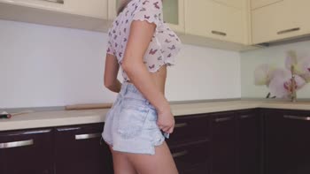 AnnaReyHorny's Super Girl Flours Up Her Solo Fun