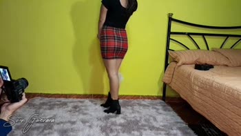 Sunn Guevara's Fox-y Photoshoot: A Teen (18+) Amateur's Perverse Collaboration