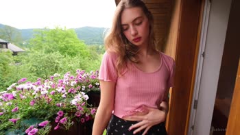 Czkrok's Risky Hotel Affair: Outdoor Blowjob Tease