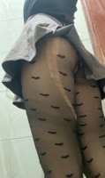 Pantyhose Pee Desperation: Wettingmypants' Exotic Squirt Show