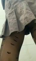 Pantyhose Pee Desperation: Wettingmypants' Exotic Squirt Show