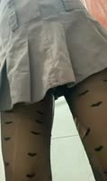 Pantyhose Pee Desperation: Wettingmypants' Exotic Squirt Show