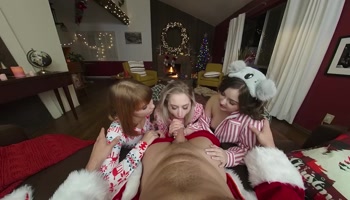 VR Bangers: Three Teen (18+) Babes Suck and Fuck Santa’s Huge Cock in Hardcore Bisexual Christmas Foursome