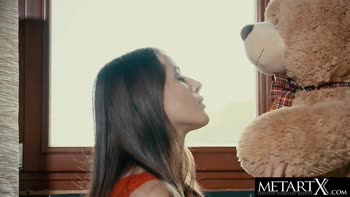 Sybil's Sultry Solo: Jiggling Big Boobs and Wet Pussy Tease