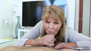 Mia's Seductive Sex Lesson for Younger Lovers