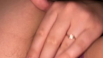 AlexaHolli's Hairy Solo - Close-Up Masturbation Delights
