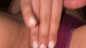 AlexaHolli's Hairy Solo - Close-Up Masturbation Delights