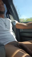LIFE_ENTERTAINMENT - Ebony Babe's BBC Jerkoff Surprise in New York City Streets