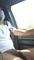 LIFE_ENTERTAINMENT - Ebony Babe's BBC Jerkoff Surprise in New York City Streets