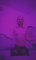 Sexymilf2003's Sultry Solo Dance