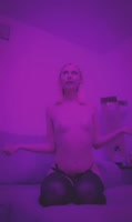 Sexymilf2003's Sultry Solo Dance