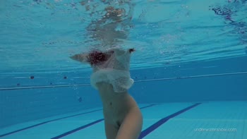 Katy Soroka's Sizzling Underwater Solo Show