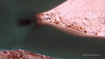 Katy Soroka's Sizzling Underwater Solo Show