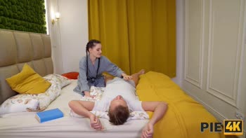 Anie Darling's Brunette Bliss: Creampie Delight