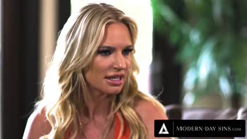 Rachael Cavalli's Sultry Seduction of Teen (18+) Neior Laney Grey in Steamy Lesbian Affair