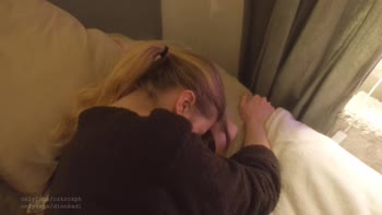 Czkrok's Sultry Night: Blonde Teen (18+) Delivers Sizzling Blowjob and Deepthroat