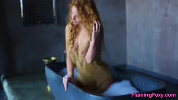 Flaming Foxy's Step Sis Seduction: Cumming On Her Face After A Photoshoot