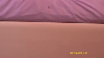 Squirting Latina Cam Girl Shares Her Juices with Friends