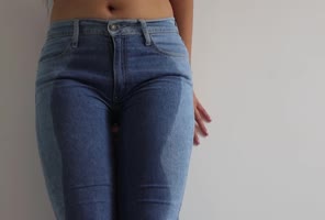 Liakink's Sultry Solo: Big Ass Latina Teasing in Jeans