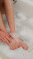 SweetScottishSub's Sassy Feet Worship in the Bath
