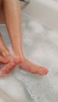 SweetScottishSub's Sassy Feet Worship in the Bath