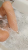 SweetScottishSub's Sassy Feet Worship in the Bath