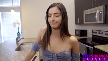 StepSiblingsCaught- Step Sisters Ripped Yoga Pants S8:E5