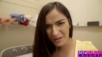 StepSiblingsCaught- Step Sisters Ripped Yoga Pants S8:E5
