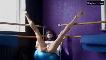 Elza's Flexi Fusion: Gymnast Brunette Stretches and Bends in Sexy Solo