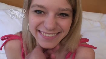 Blonde Deaf Cutie Marianna Joins Danude in Her Rousing Amateur Debut
